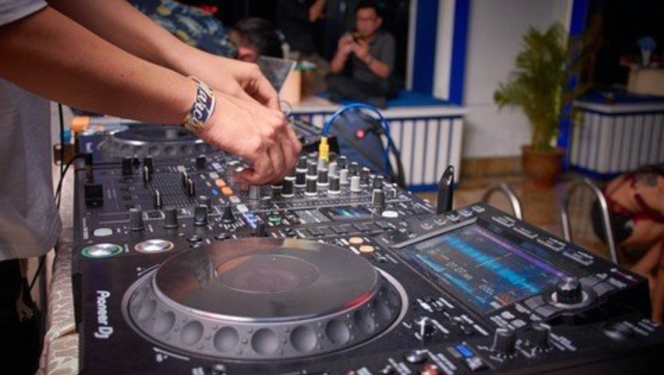 Udemy Rekordbox Learn The Basic Fundamentals Of Djing [TUTORiAL] (Premium)